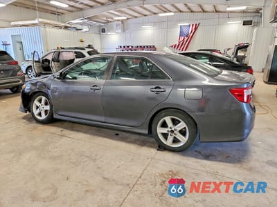 Drugie zdjęcie samochodu z przodu: 2014 TOYOTA CAMRY SE VIN:4T1BF1FKXEU315387 - miniatura