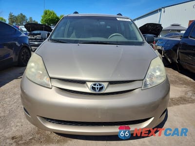 Piąte zdjęcie samochodu w środku: 2006 TOYOTA SIENNA CE VIN:5TDZA29C36S410181 - miniatura
