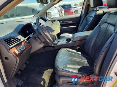Zdjęcie 7 z 13 samochodu: 2011 LINCOLN MKX VIN:2LMDJ8JK3BBJ22933 - miniatura