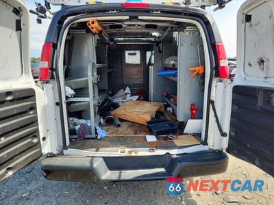 Zdjęcie 10 z 13 samochodu: 2019 CHEVROLET EXPRESS G2500 VIN:1GCWGAFG3K1238292 - miniatura