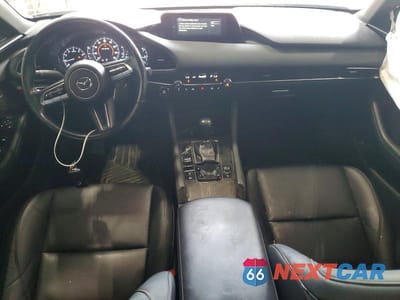 Zdjęcie 8 z 12 samochodu: 2021 MAZDA 3 VIN:JM1BPBJYXM1403486 - miniatura