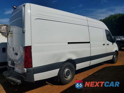 Trzecie zdjęcie samochodu z tyłu: 2025 MERCEDES-BENZ SPRINTER 2500 VIN:W1Y4KCHY0ST231954 - miniatura