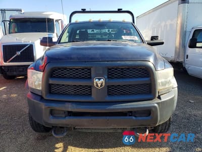 Piąte zdjęcie samochodu w środku: 2018 RAM 5500 VIN:3C7WRNDL0JG212995 - miniatura