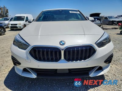 Piąte zdjęcie samochodu w środku: 2021 BMW 228I VIN:WBA53AK07M7J38547 - miniatura