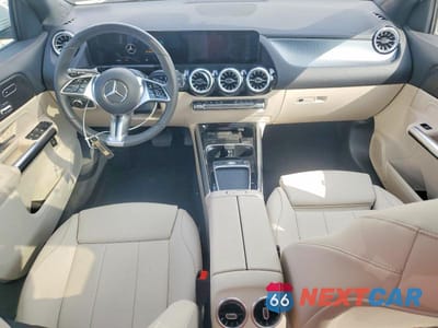 Zdjęcie 8 z 13 samochodu: 2026 MERCEDES-BENZ GLA 250 4MATIC VIN:W1N4N4HB5TJ762229 - miniatura