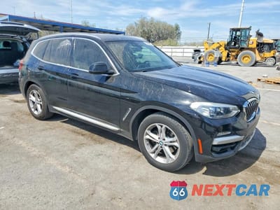 Czwarte zdjęcie samochodu z boku: 2019 BMW X3 SDRIVE30I VIN:5UXTR7C55KLE98671 - miniatura