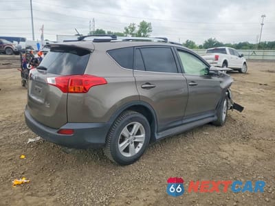 Trzecie zdjęcie samochodu z tyłu: 2013 TOYOTA RAV4 XLE VIN:JTMRFREV1DD026264 - miniatura