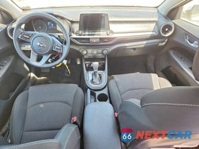 Zdjęcie 8 z 12 samochodu: 2020 KIA FORTE LXS VIN:3KPF24AD6LE234104 - miniatura