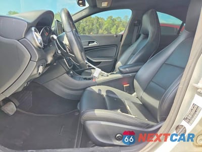 Zdjęcie 7 z 12 samochodu: 2016 MERCEDES-BENZ CLA 250 VIN:WDDSJ4EB6GN380696 - miniatura
