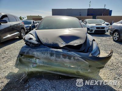 Piąte zdjęcie samochodu w środku: 2022 TESLA MODEL 3 VIN:5YJ3E1EB5NF239096 - miniatura