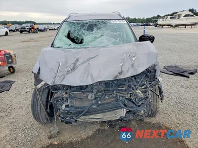 Piąte zdjęcie samochodu w środku: 2019 NISSAN ROGUE SL VIN:5N1AT2MV5KC716273 - miniatura