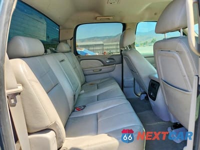 Zdjęcie 10 z 12 samochodu: 2011 CHEVROLET SILVERADO K1500 LTZ VIN:1GCPKTE30BF152079 - miniatura