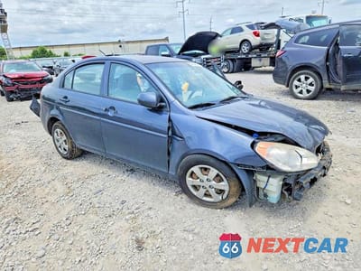Czwarte zdjęcie samochodu z boku: 2010 HYUNDAI ACCENT GLS VIN:KMHCN4ACXAU422555 - miniatura