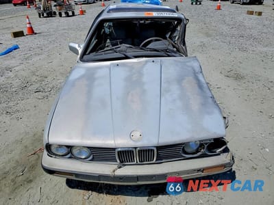 Piąte zdjęcie samochodu w środku: 1990 BMW 325 I AUTOMATIC VIN:WBAAD2310LED27790 - miniatura
