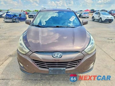Piąte zdjęcie samochodu w środku: 2014 HYUNDAI TUCSON SE VIN:KM8JU3AG6EU845193 - miniatura