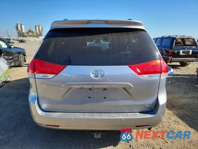 Zdjęcie 6 z 13 samochodu: 2011 TOYOTA SIENNA XLE 8-PASSENGER VIN:5TDYK3DC5BS088255 - miniatura
