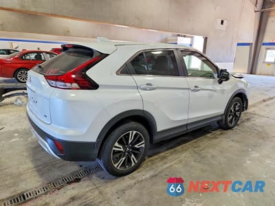 Trzecie zdjęcie samochodu z tyłu: 2025 MITSUBISHI ECLIPSE CROSS SE VIN:JA4ATWAA3SZ003344 - miniatura