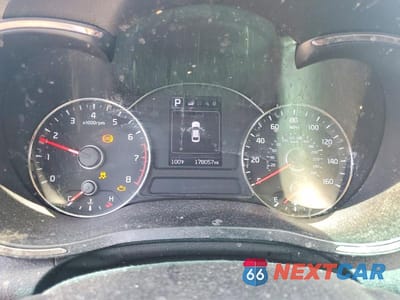 Zdjęcie 9 z 12 samochodu: 2018 KIA FORTE LX VIN:3KPFL4A7XJE199345 - miniatura