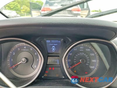 Zdjęcie 9 z 12 samochodu: 2013 HYUNDAI ELANTRA GT BASE VIN:KMHD35LE9DU049253 - miniatura