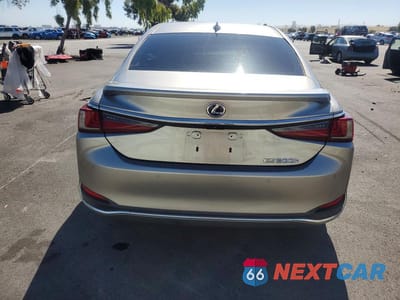 Zdjęcie 6 z 12 samochodu: 2019 LEXUS ES 300H VIN:58AB21B14KU004230 - miniatura