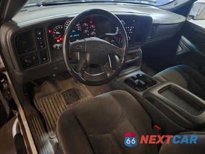 Zdjęcie 8 z 12 samochodu: 2005 CHEVROLET SILVERADO K1500 VIN:1GCEK19B25E159283 - miniatura