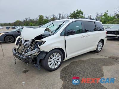 2016 TOYOTA SIENNA XLE 8-PASSENGER 5TDYK3DC4GS702140 - główne zdjęcie licytacji z USA - miniatura