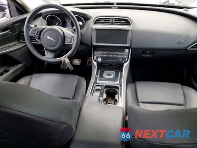 Zdjęcie 8 z 12 samochodu: 2019 JAGUAR XE PREMIUM VIN:SAJAD4FX3KCP46739 - miniatura