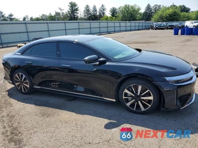 Czwarte zdjęcie samochodu z boku: 2026 LUCID MOTORS AIR PURE VIN:50EA1PGA2TA005669 - miniatura