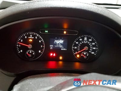 Zdjęcie 9 z 14 samochodu: 2020 KIA SORENTO LX VIN:5XYPG4A39LG649384 - miniatura