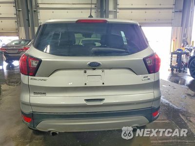 Zdjęcie 6 z 13 samochodu: 2019 FORD ESCAPE SE VIN:1FMCU9GD0KUA93348 - miniatura