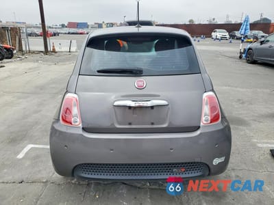 Zdjęcie 6 z 12 samochodu: 2013 FIAT 500 ELECTRIC VIN:3C3CFFGE5DT712534 - miniatura