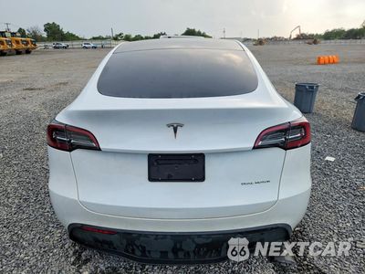 Zdjęcie 6 z 13 samochodu: 2023 TESLA MODEL Y VIN:7SAYGDEE7PA058757 - miniatura