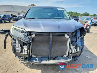 Piąte zdjęcie samochodu w środku: 2016 HONDA PILOT EXLN VIN:5FNYF6H76GB015555 - miniatura