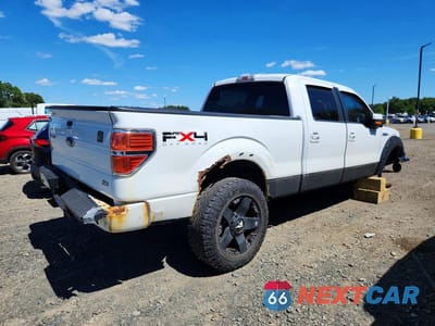 Trzecie zdjęcie samochodu z tyłu: 2010 FORD F150 SUPERCREW VIN:1FTFW1EV4AFD67727 - miniatura