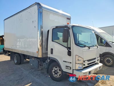 Czwarte zdjęcie samochodu z boku: 2018 ISUZU NPR BOX TRUCK VIN:JALB4W178J7F00123 - miniatura