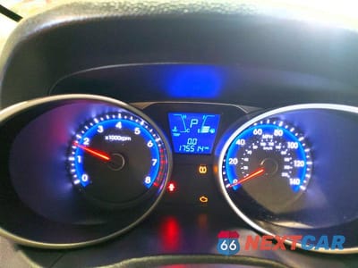 Zdjęcie 9 z 13 samochodu: 2012 HYUNDAI TUCSON LIMITED VIN:KM8JUCAC5CU436936 - miniatura