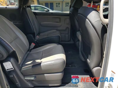 Zdjęcie 11 z 13 samochodu: 2017 KIA SEDONA LX VIN:KNDMB5C14H6313445 - miniatura