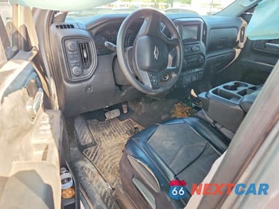 Zdjęcie 8 z 12 samochodu: 2025 CHEVROLET SILVERADO K1500 TRAIL BOSS CUSTOM VIN:3GCUKCED7SG374029 - miniatura