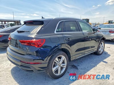 Trzecie zdjęcie samochodu z tyłu: 2024 AUDI Q3 PREMIUM S LINE 45 VIN:WA1DECF30R1199218 - miniatura