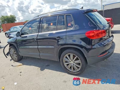 Drugie zdjęcie samochodu z przodu: 2015 VOLKSWAGEN TIGUAN S VIN:WVGAV7AX4FW502120 - miniatura
