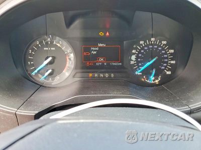 Zdjęcie 9 z 13 samochodu: 2016 FORD EDGE SE VIN:2FMPK4G99GBB60418 - miniatura