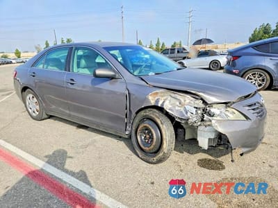Czwarte zdjęcie samochodu z boku: 2007 TOYOTA CAMRY LE VIN:4T1BE46K57U030877 - miniatura