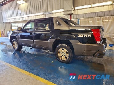 Drugie zdjęcie samochodu z przodu: 2004 CHEVROLET AVALANCHE C1500 VIN:3GNEC12T14G215454 - miniatura