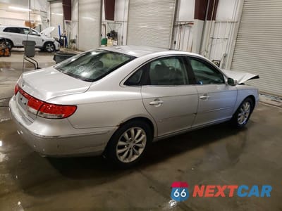 Trzecie zdjęcie samochodu z tyłu: 2008 HYUNDAI AZERA LIMITED VIN:KMHFC46F88A256831 - miniatura