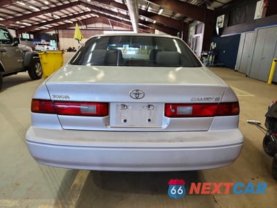 Zdjęcie 6 z 12 samochodu: 1999 TOYOTA CAMRY CE VIN:4T1BG22K2XU511335 - miniatura