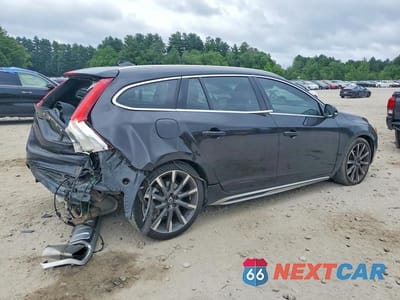 Trzecie zdjęcie samochodu z tyłu: 2015 VOLVO V60 PREMIER VIN:YV126MEB5F1188679 - miniatura