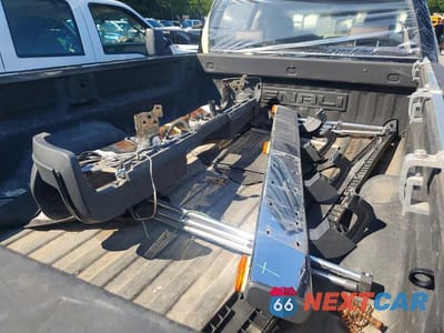 Zdjęcie 10 z 13 samochodu: 2015 GMC SIERRA K3500 DENALI VIN:1GT424E89FF658150 - miniatura