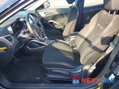 Zdjęcie 7 z 12 samochodu: 2016 HYUNDAI VELOSTER BASE VIN:KMHTC6AD5GU295121 - miniatura