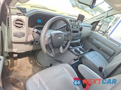 Zdjęcie 9 z 13 samochodu: 2023 FORD E350 REFRIGERATED BOX TRUCK VIN:1FDWE3FK5PDD14750 - miniatura