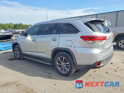 Drugie zdjęcie samochodu z przodu: 2019 TOYOTA HIGHLANDER XLE VIN:5TDKZRFH2KS554219 - miniatura